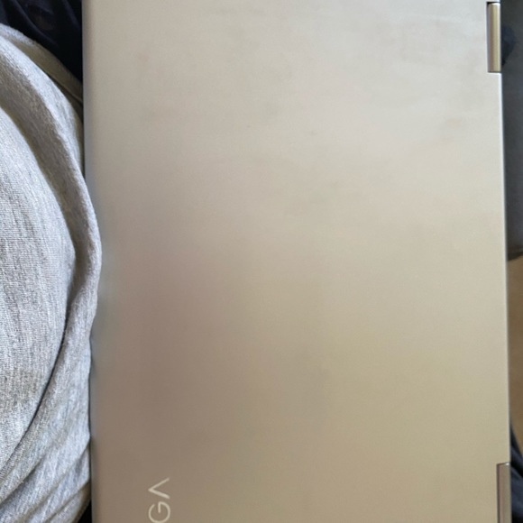 Yoga Lenovo laptop and tablet touchscreen intel i7 - Picture 2 of 4